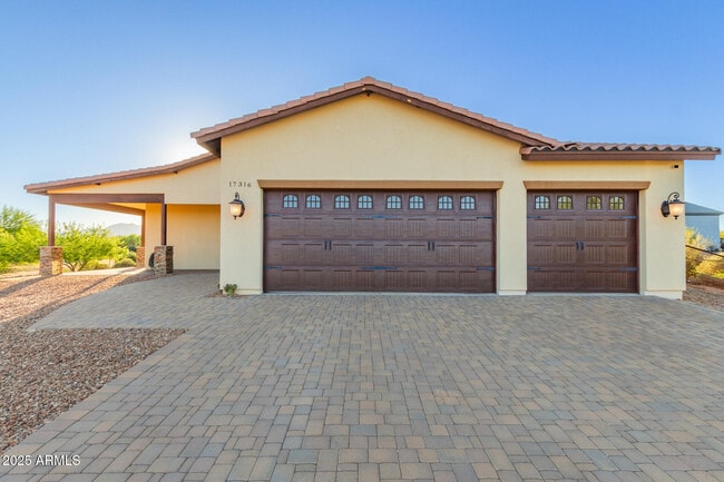 Foto del edificio - 17316 E Quail Track Rd