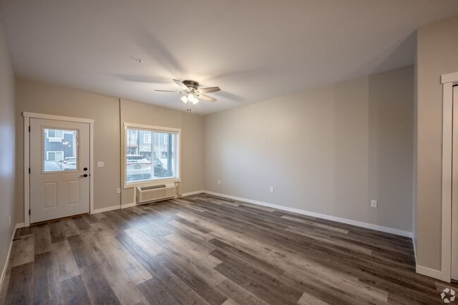 Interior Photo - The Current Bldg. 03