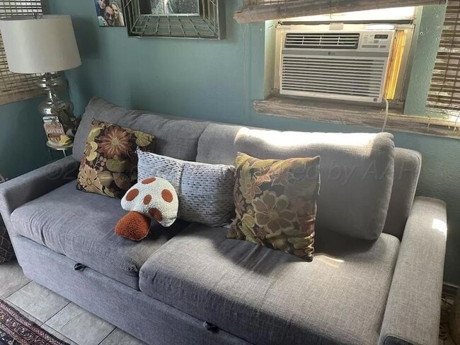 Foto del edificio - 905 S Madison St