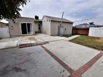 Building Photo - 10601 S St Andrews Pl