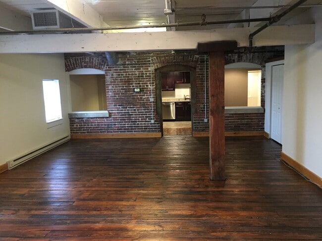 Building Photo - Lofts on Madison