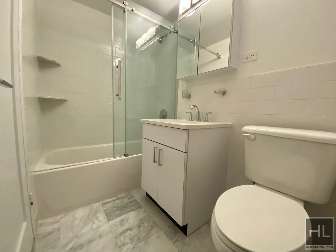 Foto principal - E 16 ST