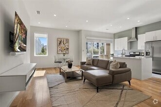 Building Photo - 3812 San Jacinto St