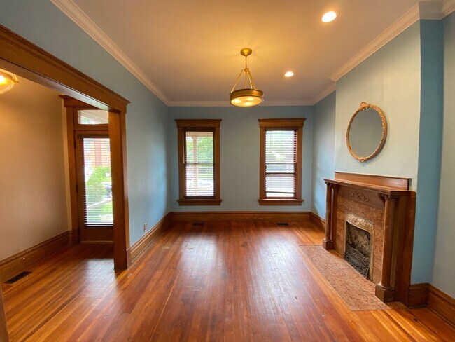 Foto del edificio - Wilber Ave 303-305 &amp; 863 Henry NCR