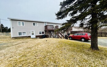 Building Photo - 21 Grandview Ave