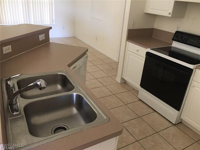 Foto del edificio - 1217 SW 30th St