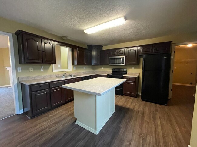 Foto del edificio - TRINITY LAKES, DESOTO CENTRAL SCHOOLS!