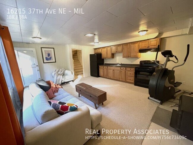 Building Photo - Application Pending - Charming MIL /Duplex...
