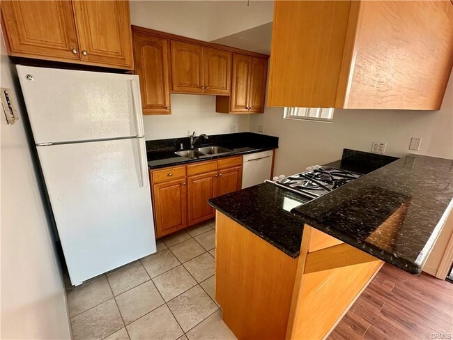 Building Photo - 122 15th St