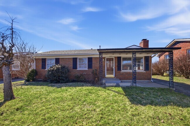 Foto del edificio - 2147 Palms Dr