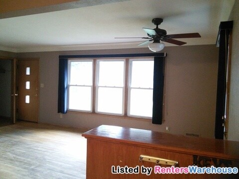 Building Photo - 1321 Rose Pl