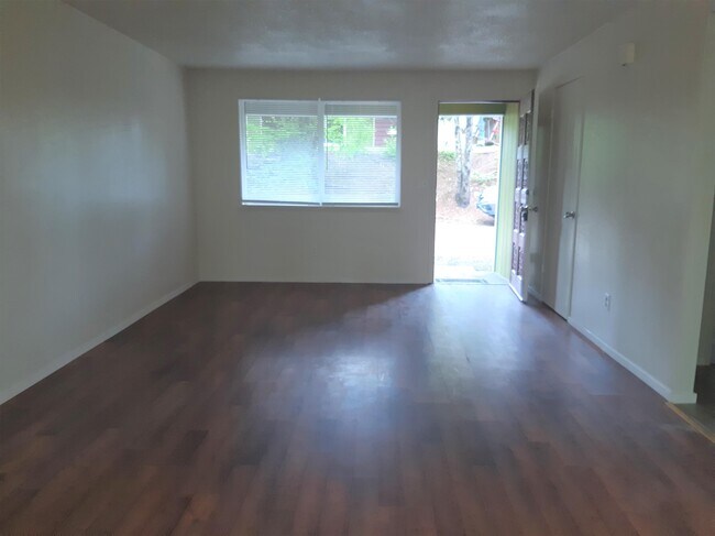 Foto del edificio - 901 Mountain View Dr