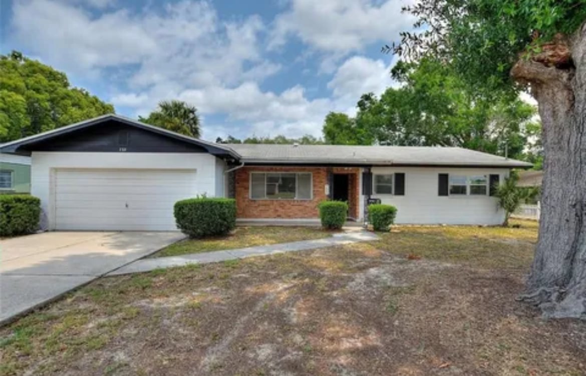 Primary Photo - 755 Oleander Dr SE