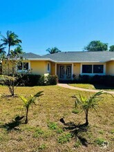 Building Photo - 2826 Floral Rd