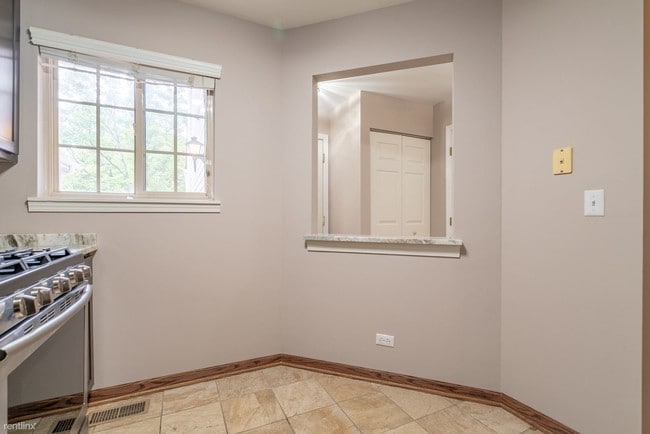Building Photo - 2 br, 2 bath House - 1539 N Saint Marks Pl