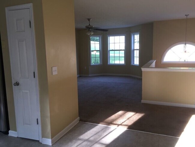 Foto del edificio - Amazing & Spacious 3 Bedroom 3 Bath Home L...