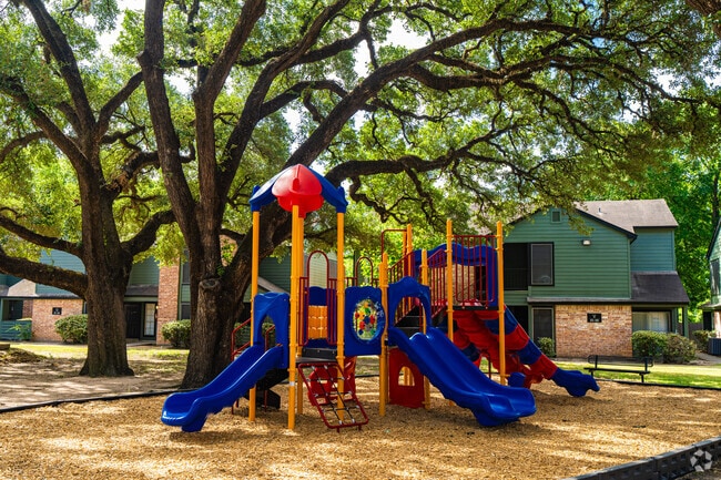 Building Photo - OAK BEND APARTMENTS