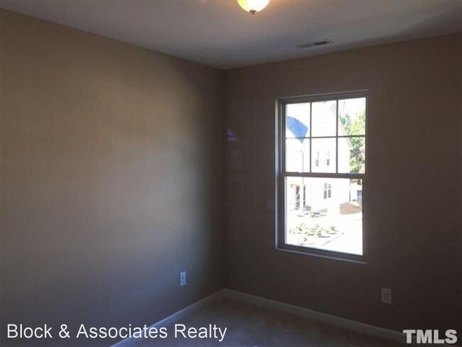 Building Photo - 3 br, 2.5 bath House - 9932 Sweet Basil Drive