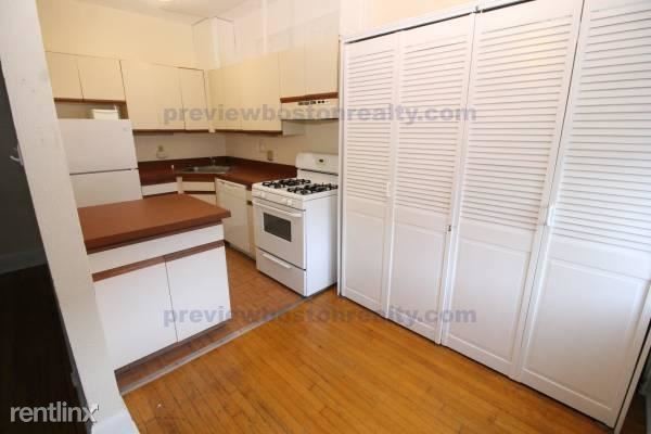 Building Photo - Studio, 1 bath  - 8 Chiswick Rd # 8GNC