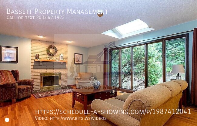 Foto del edificio - 28 Rock Hill Rd
