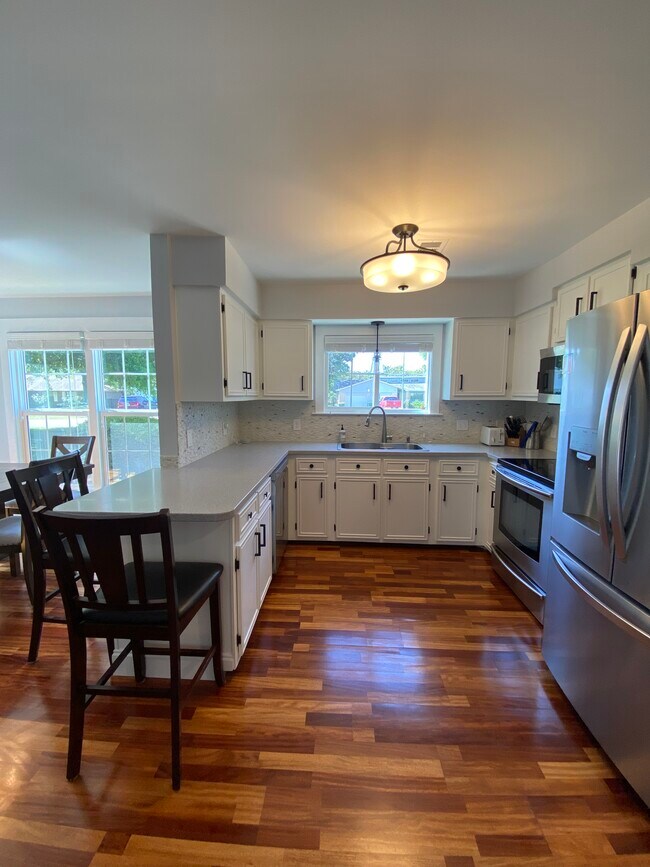 Foto del edificio - 817 N Lakeside Dr