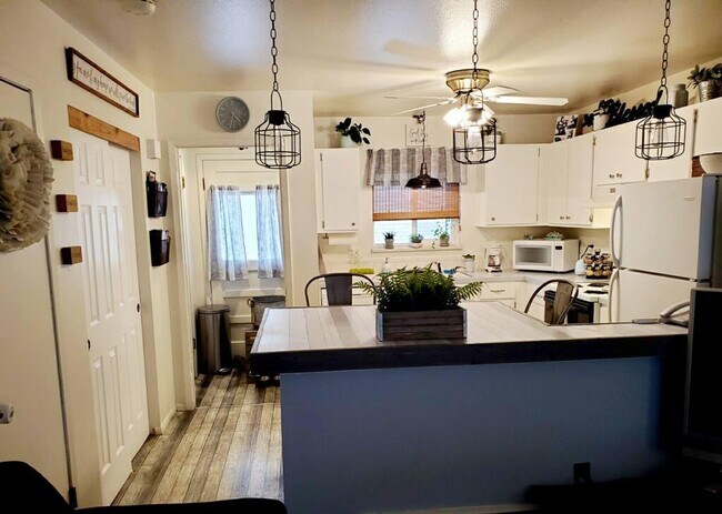 Building Photo - 1710 E. 16th, Loveland, CO 80538