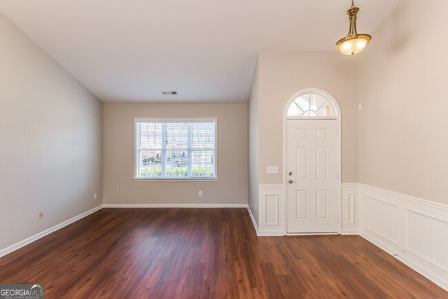 Building Photo - 152 Mill Creek Dr
