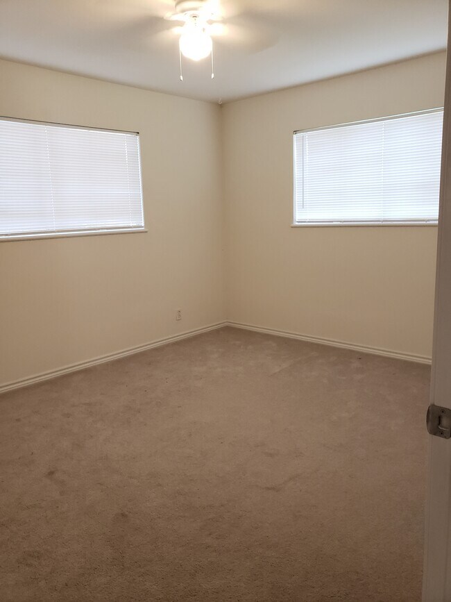 Dormitorio - 2117 Rio Grande Plz