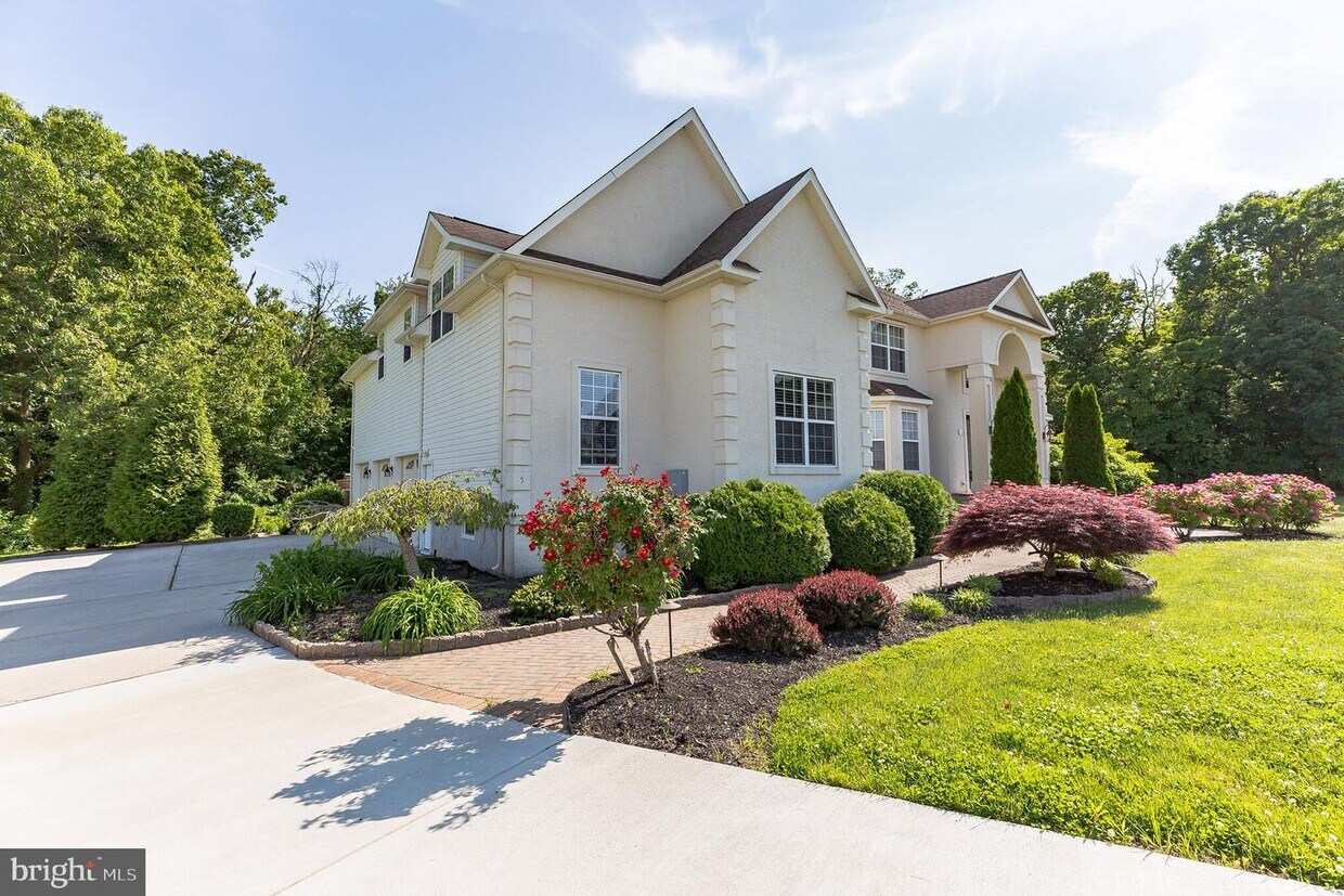 5 Cobalt Ct, Swedesboro, NJ 08085 House Rental in Swedesboro, NJ