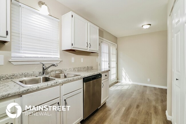 Building Photo - 8804 Astrid Ave