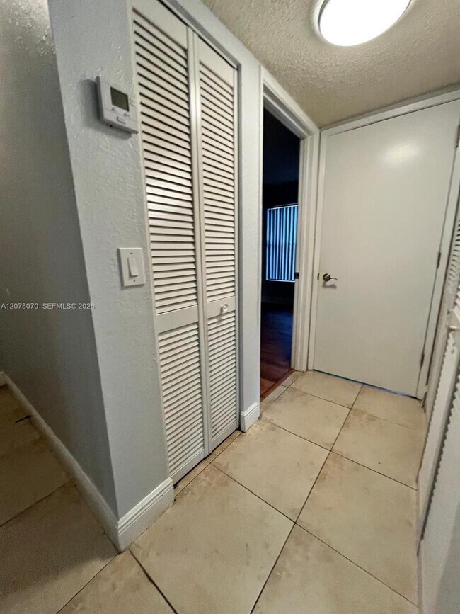 Foto del edificio - 1521 Windorah Way