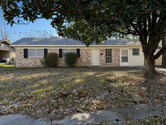 Building Photo - 3013 Hazel Cir