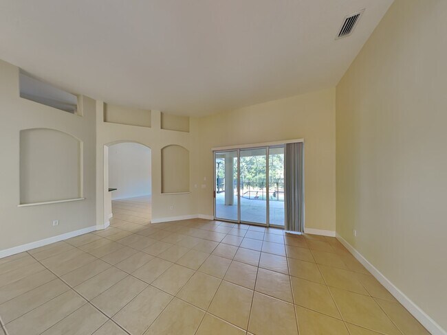 Building Photo - 14739 2nd Avenue Cir NE