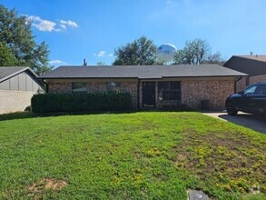 Building Photo - 2440 Ridgeview Rd