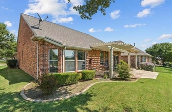 Building Photo - 7313 Reflection Bay Dr