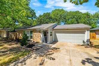 Building Photo - 5306 Lansingford Trail