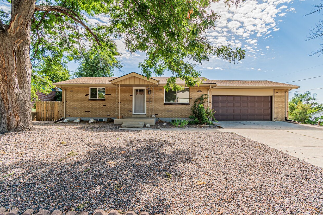 Primary Photo - Charming 3BD, 2BA Arvada Home with 2-Car G...