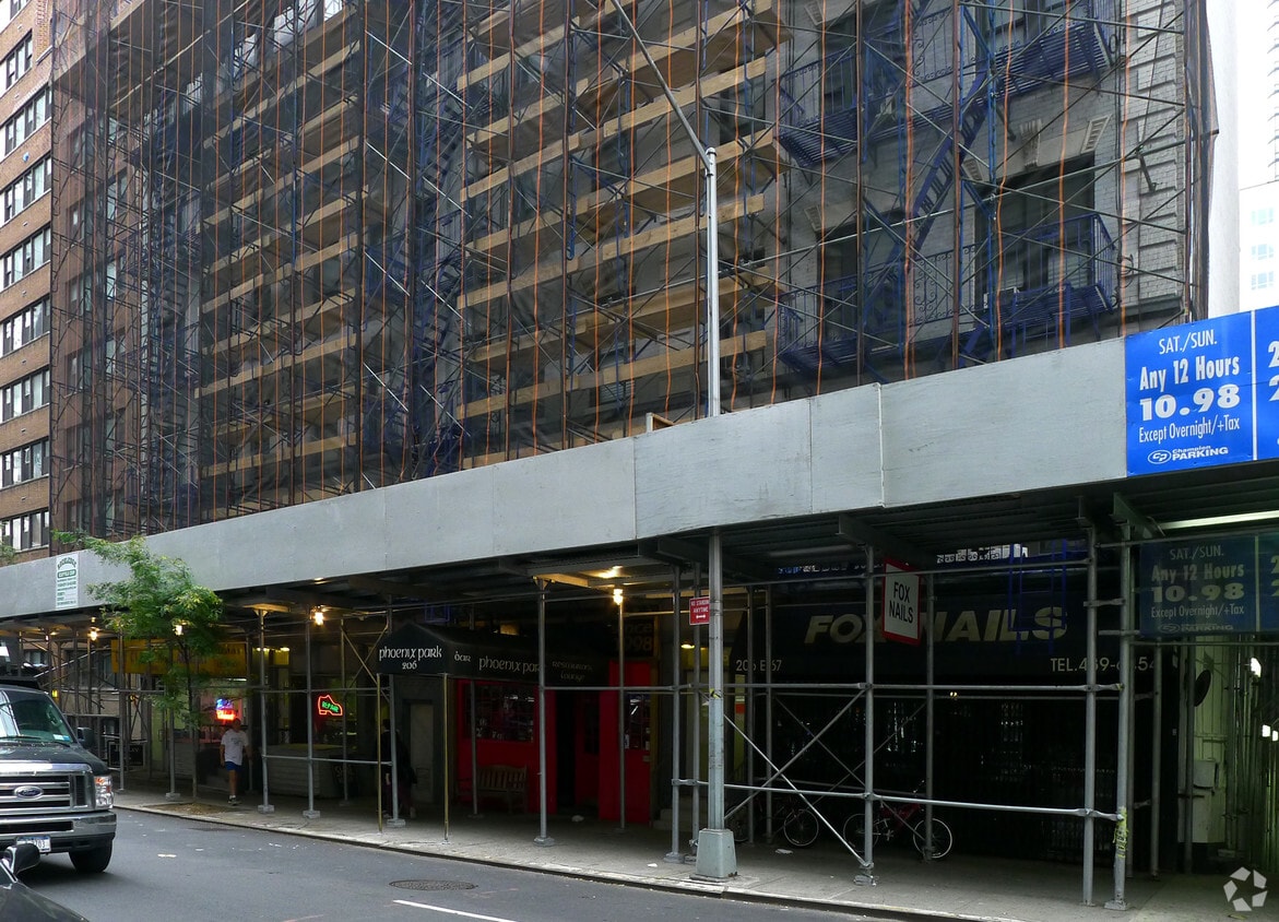 Building Photo - 212 E 67th St