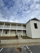 Building Photo - 1154 Cross Creek Cir