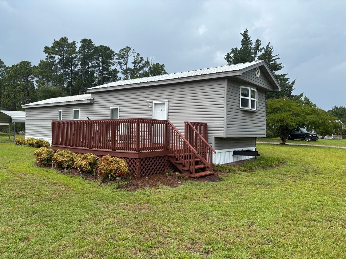 Primary Photo - 103 Forest Line Dr