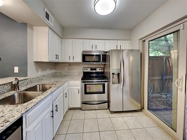Foto del edificio - 5626 Preston Oaks Rd