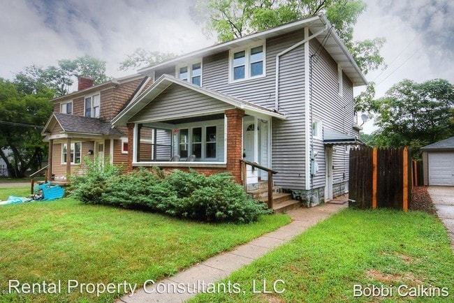 Building Photo - 3 br, 2 bath House - 1720 Silver Ave SE
