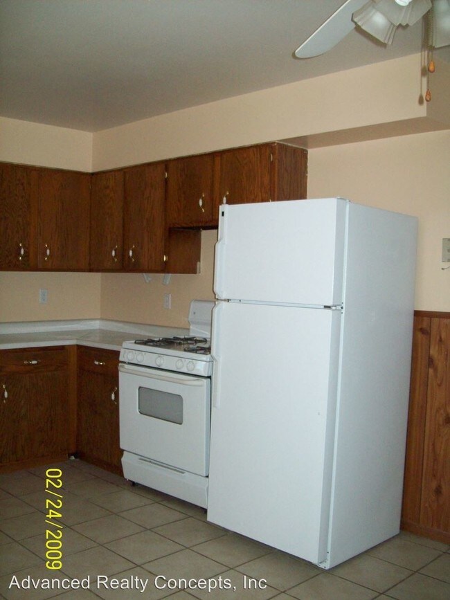 Building Photo - 3 br, 1 bath House - 2102 S El Paso Avenue