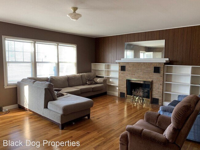 Building Photo - 4 br, 2 bath House - 908 Sunset