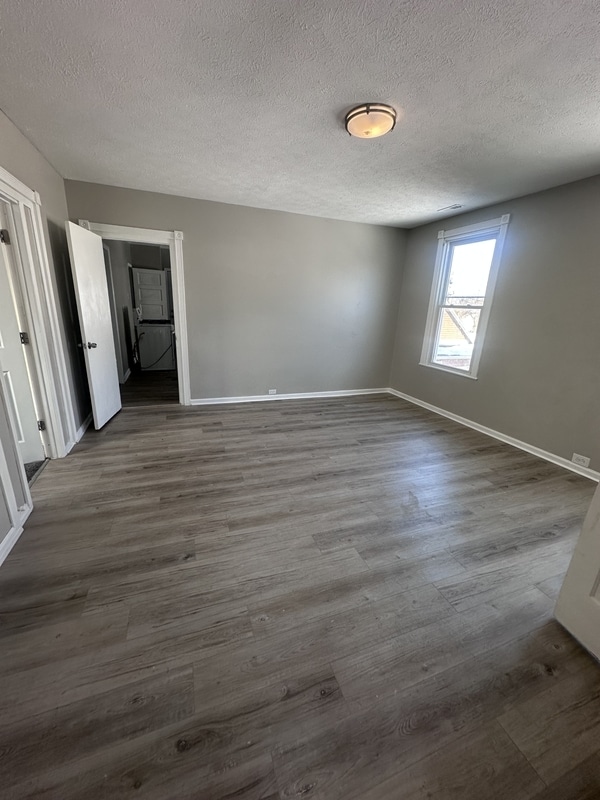 Building Photo - 7100 Lawn Ave