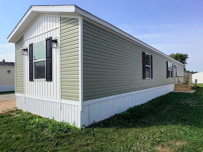 Building Photo - 1820 Green Park Cir