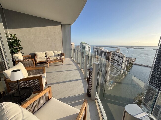 Foto del edificio - 300 Biscayne Blvd Way