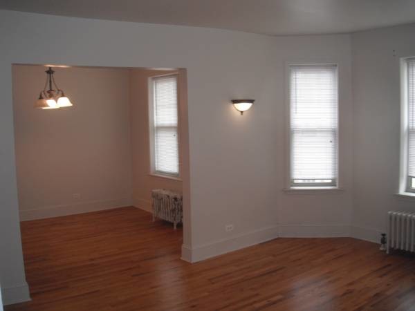 Primary Photo - 1425 W Farwell Ave
