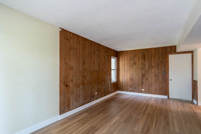 Building Photo - 808 Idaho St