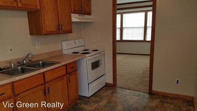 Building Photo - 3 br, 1 bath House - 2937 Prentice Dr